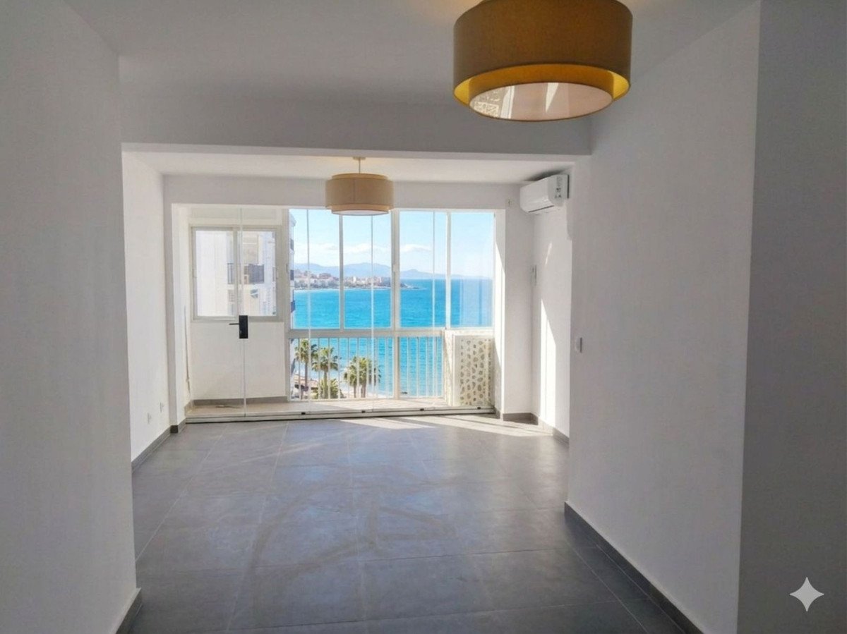 3 Bed Tussenverdieping Appartement in Calahonda in Calahonda, 