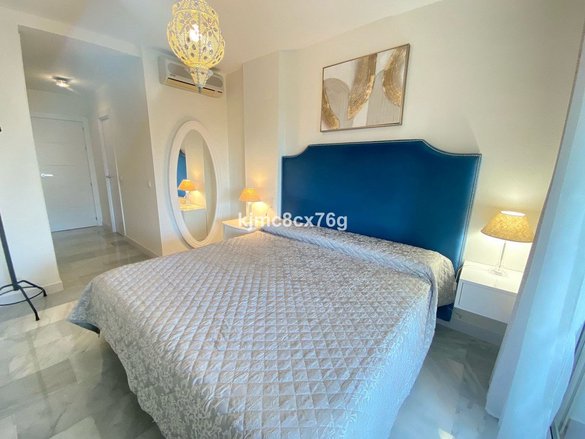 3 Bed Middle Floor Apartment in Calahonda in Calahonda — Apartment