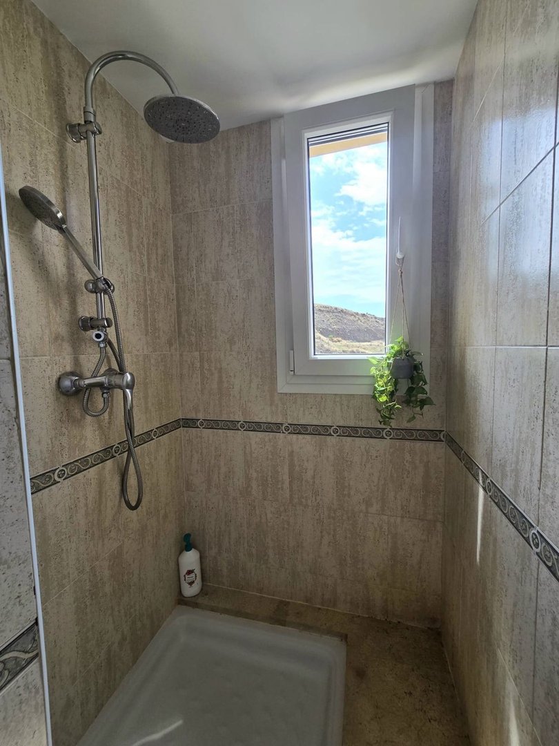 3 Bed Middle Floor Apartment in Calahonda in Calahonda, Apartment