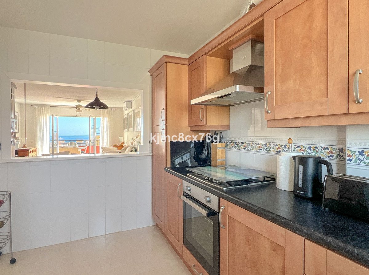 2 Bed Penthouse in Calahonda in Calahonda, Penthouse
