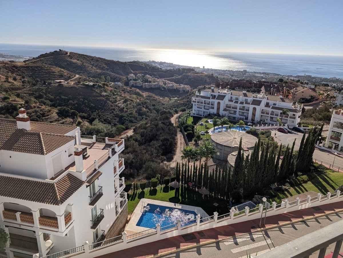 2 Bed بنتهاوس in Calahonda في Calahonda, بنتهاوس