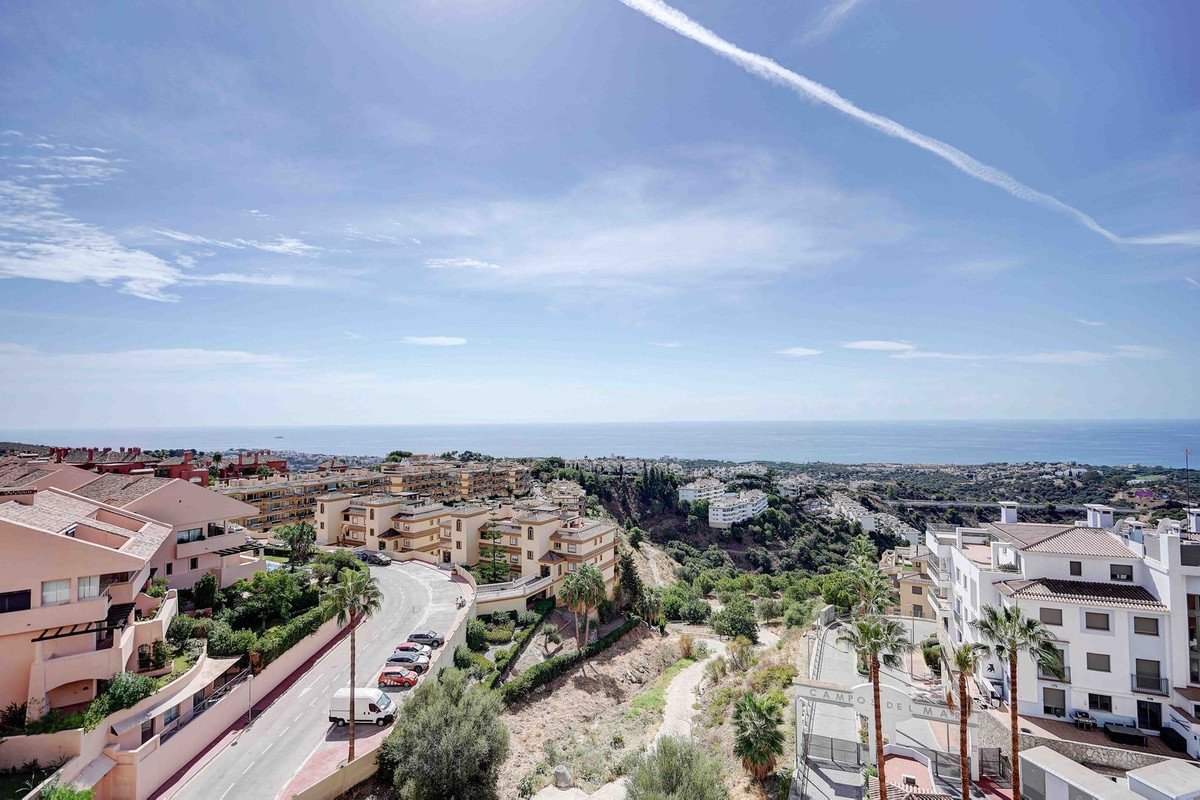 2 Bed Penthouse in Calahonda