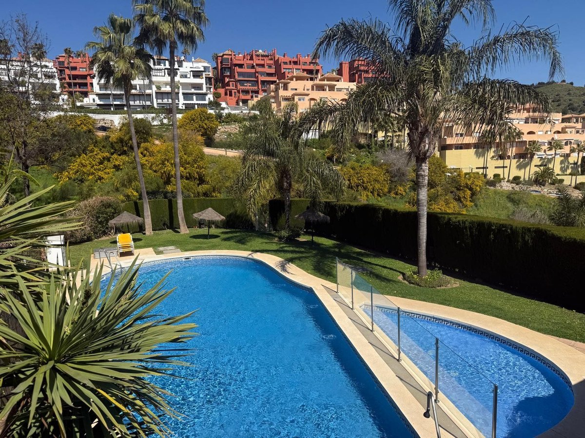 08 photo