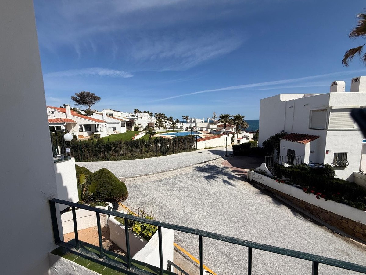 1 Bed Townhouse in Calahonda in Calahonda — Townhouse
