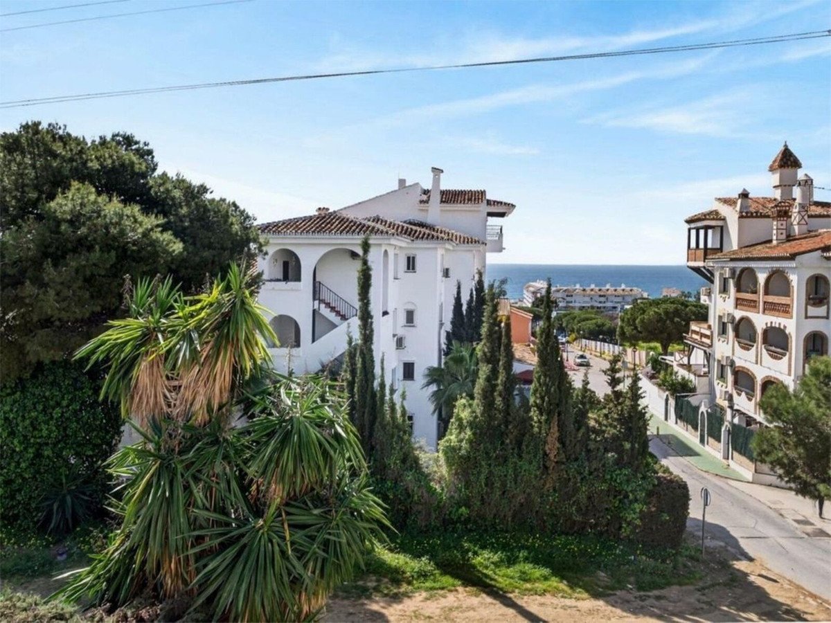 3 Bed Townhouse in Calahonda in Calahonda, 