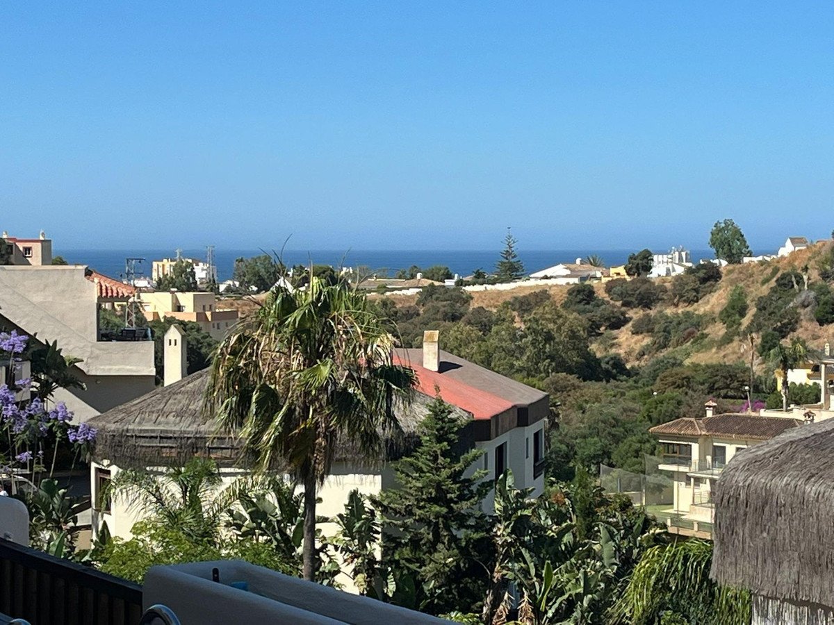 3 Bed بيت مدينة in Calahonda في Riviera del Sol, 
