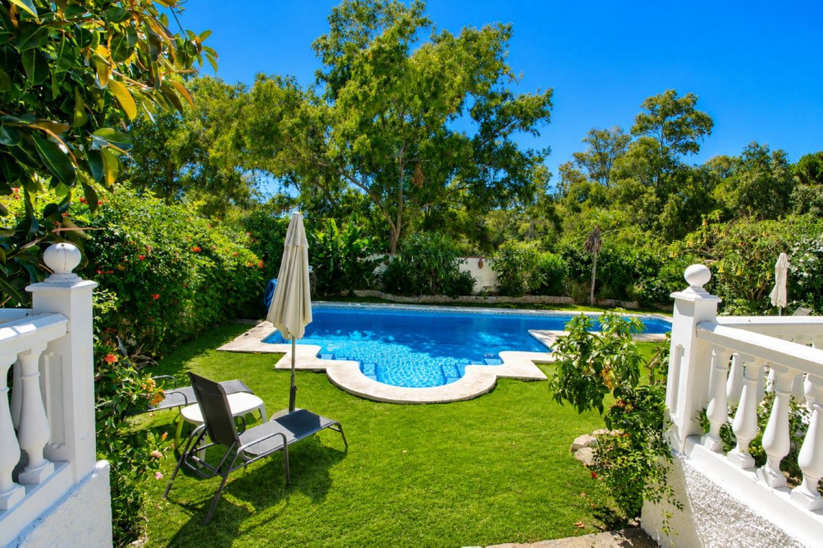 3 Bed Detached Villa in Calahonda in Calahonda, Detached Villa
