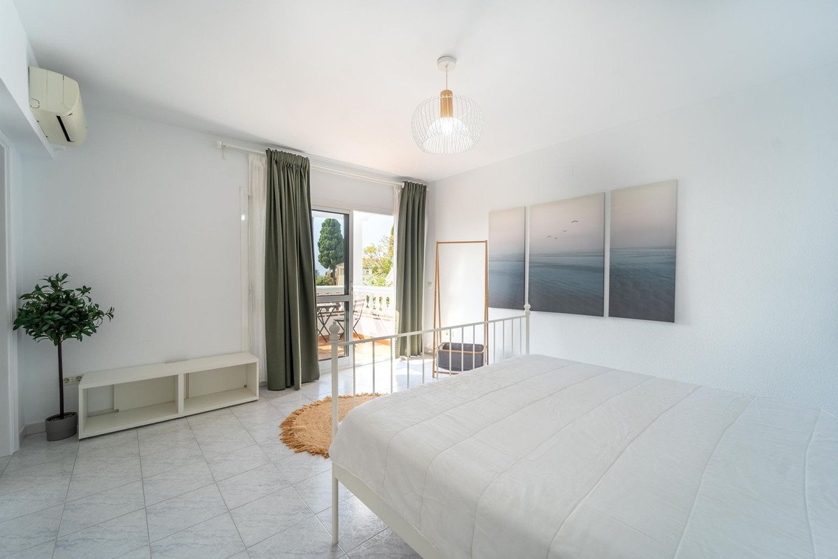 3 Bed Detached Villa in Calahonda in Calahonda, Detached Villa