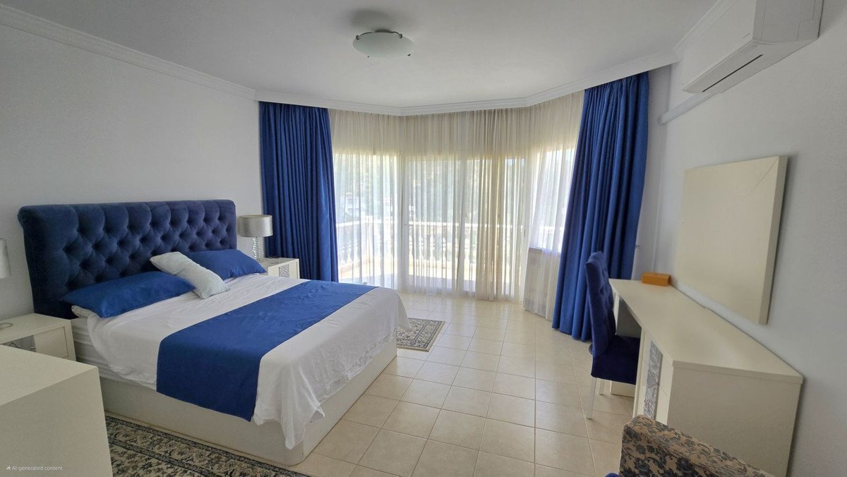 4 Bed فيلا مستقلة in Calahonda في Calahonda, فيلا مستقلة