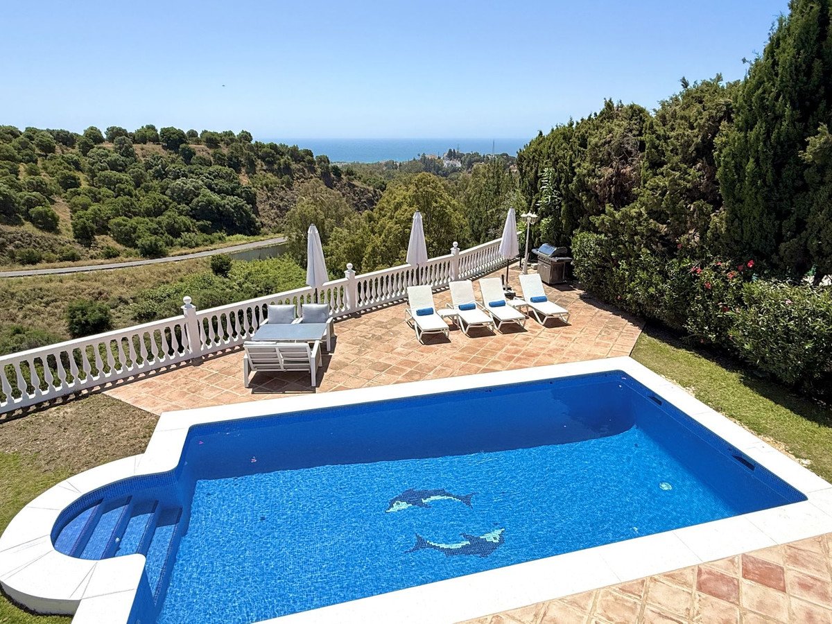 5 Bed Vrijstaande Villa in Calahonda in Calahonda, Vrijstaande Villa