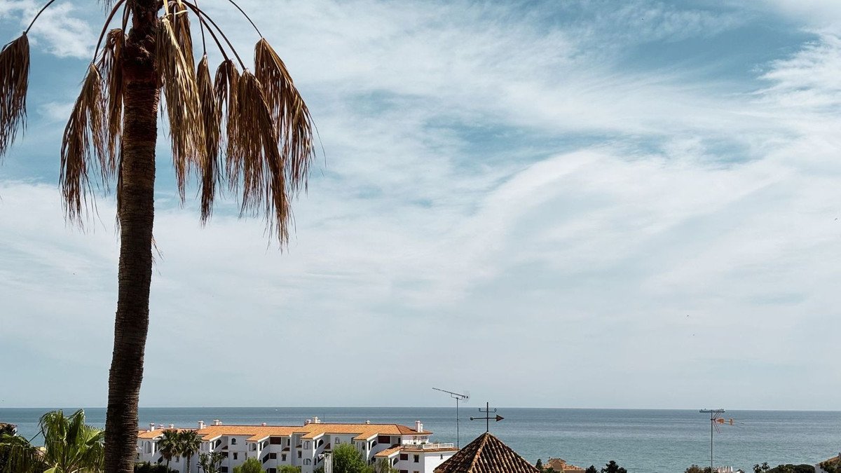 2 Bed Middle Floor Apartment in Riviera del Sol in Riviera del Sol, Apartment