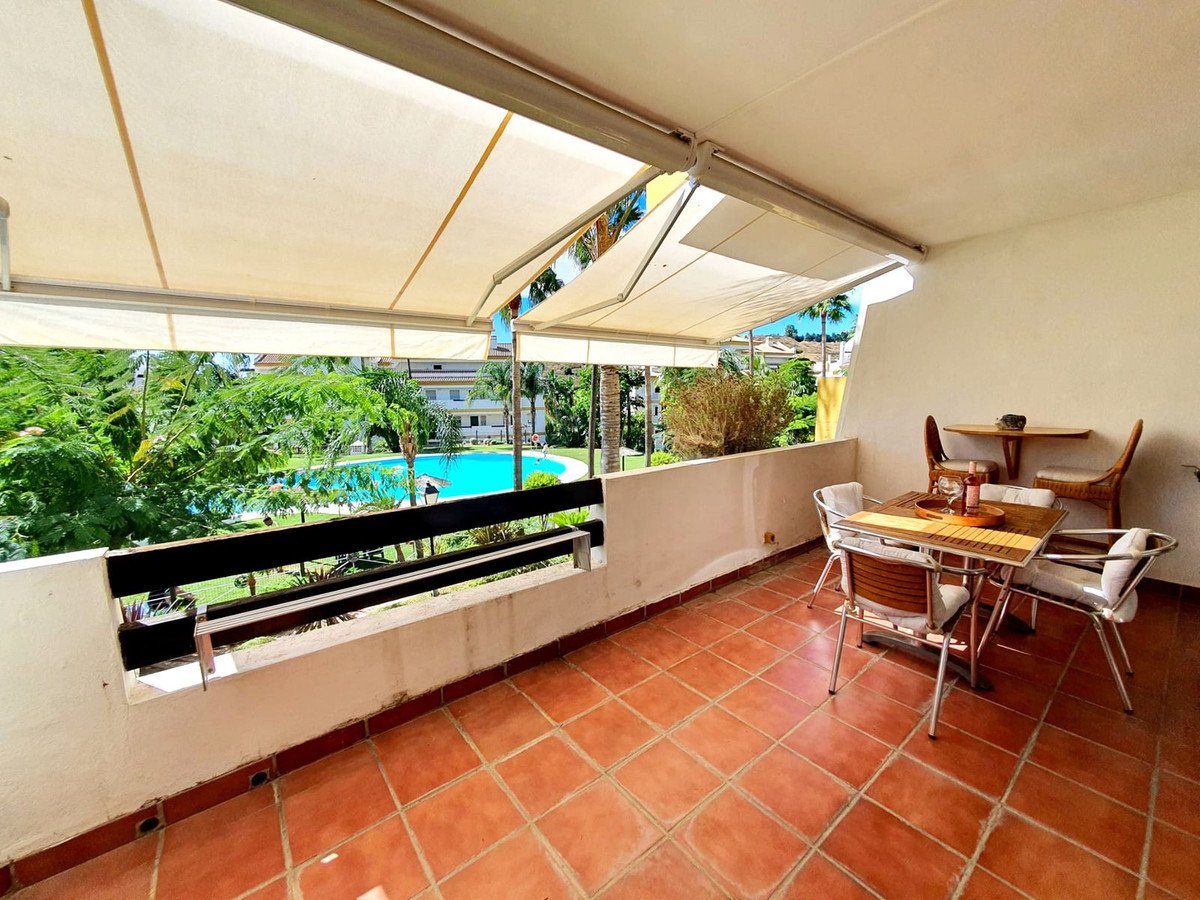 2 Bed Middle Floor Apartment in Calanova Golf in Calanova Golf, Apartment