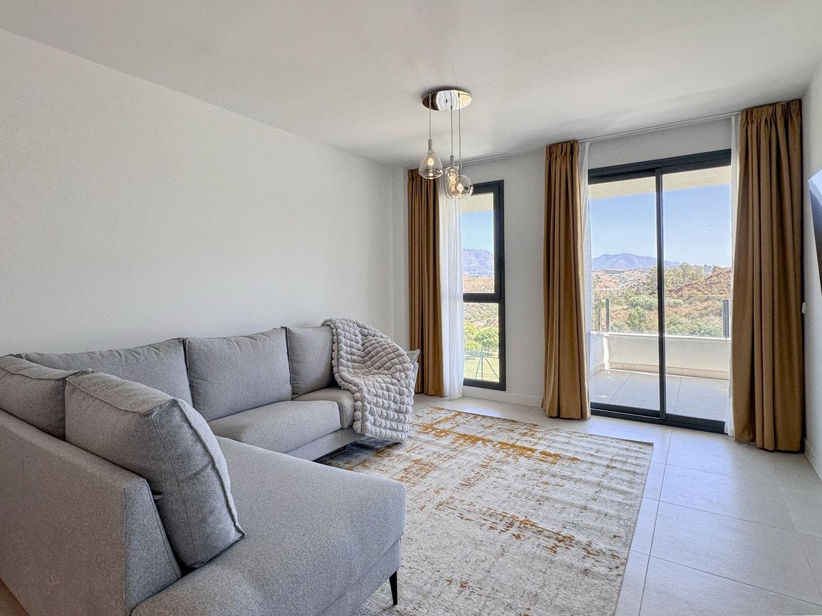 2 Bed Middle Floor Apartment in Calanova Golf in Calanova Golf, Apartment