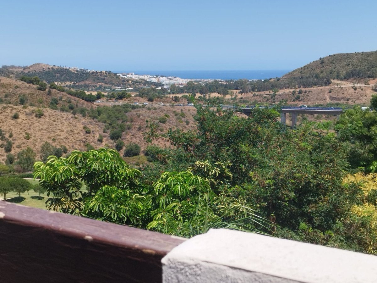 2 Bed Middle Floor Apartment in Calanova Golf in Calanova Golf, Apartment