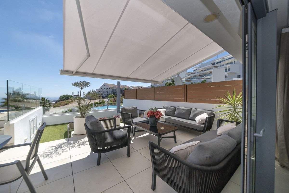 3 Bed Ground Floor Apartment in Calanova Golf