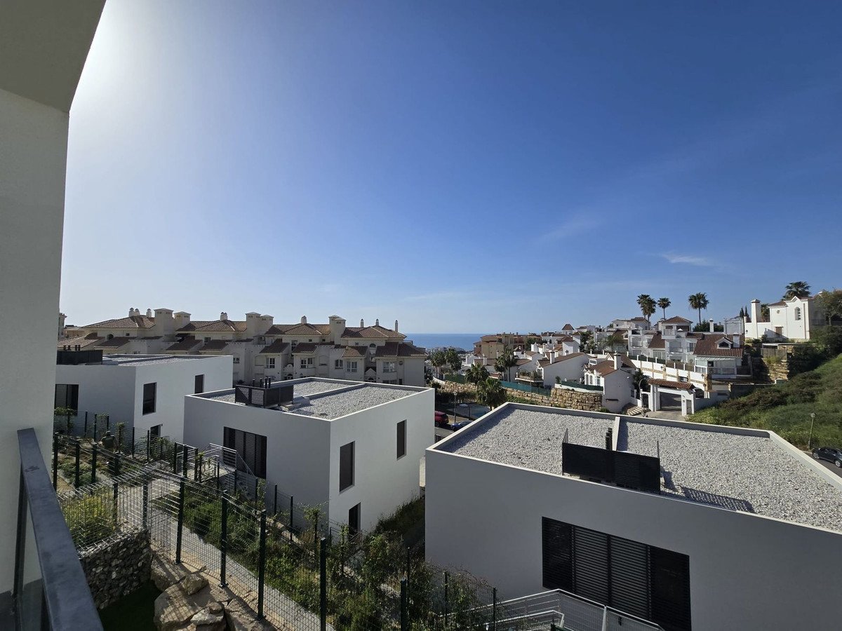 3 Bed Halfvrijstaand Huis in Riviera del Sol in Riviera del Sol, 