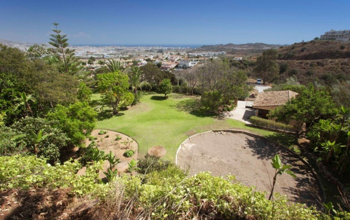 6 Bed Fristående villa in Cerros del Aguila