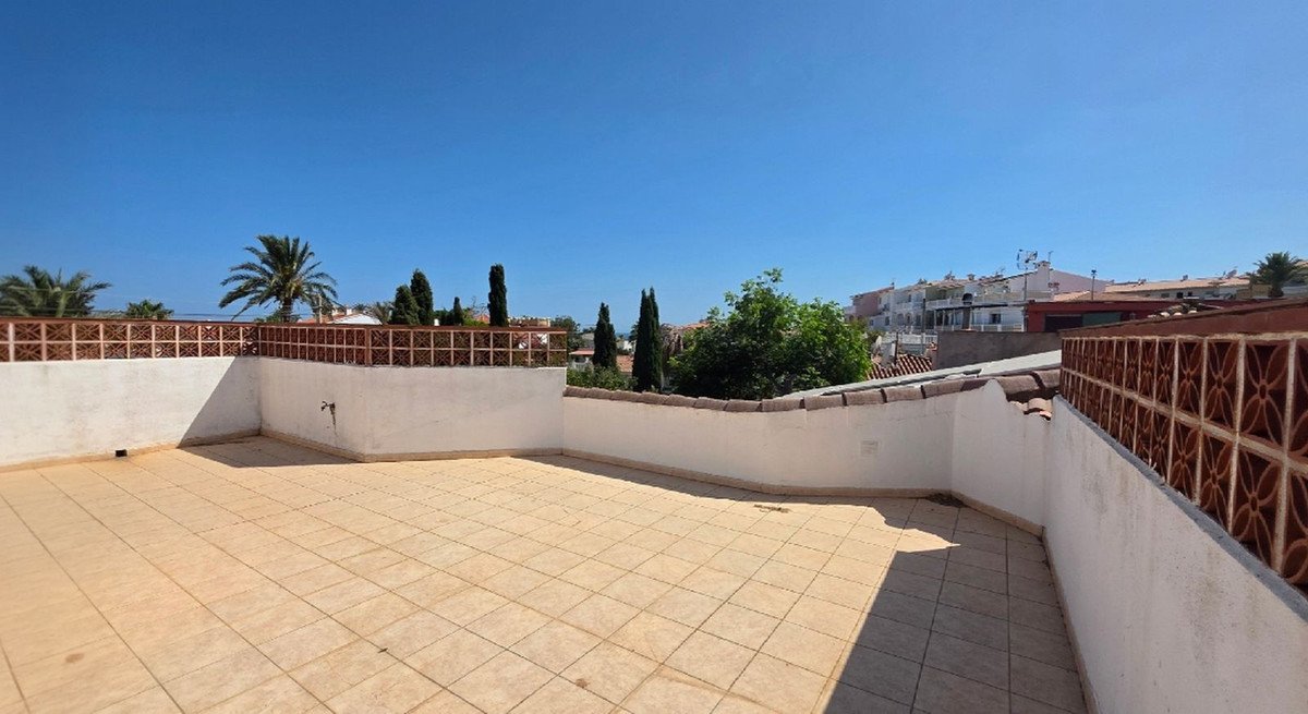 3 Bed Detached Villa in El Faro in El Faro, Detached Villa