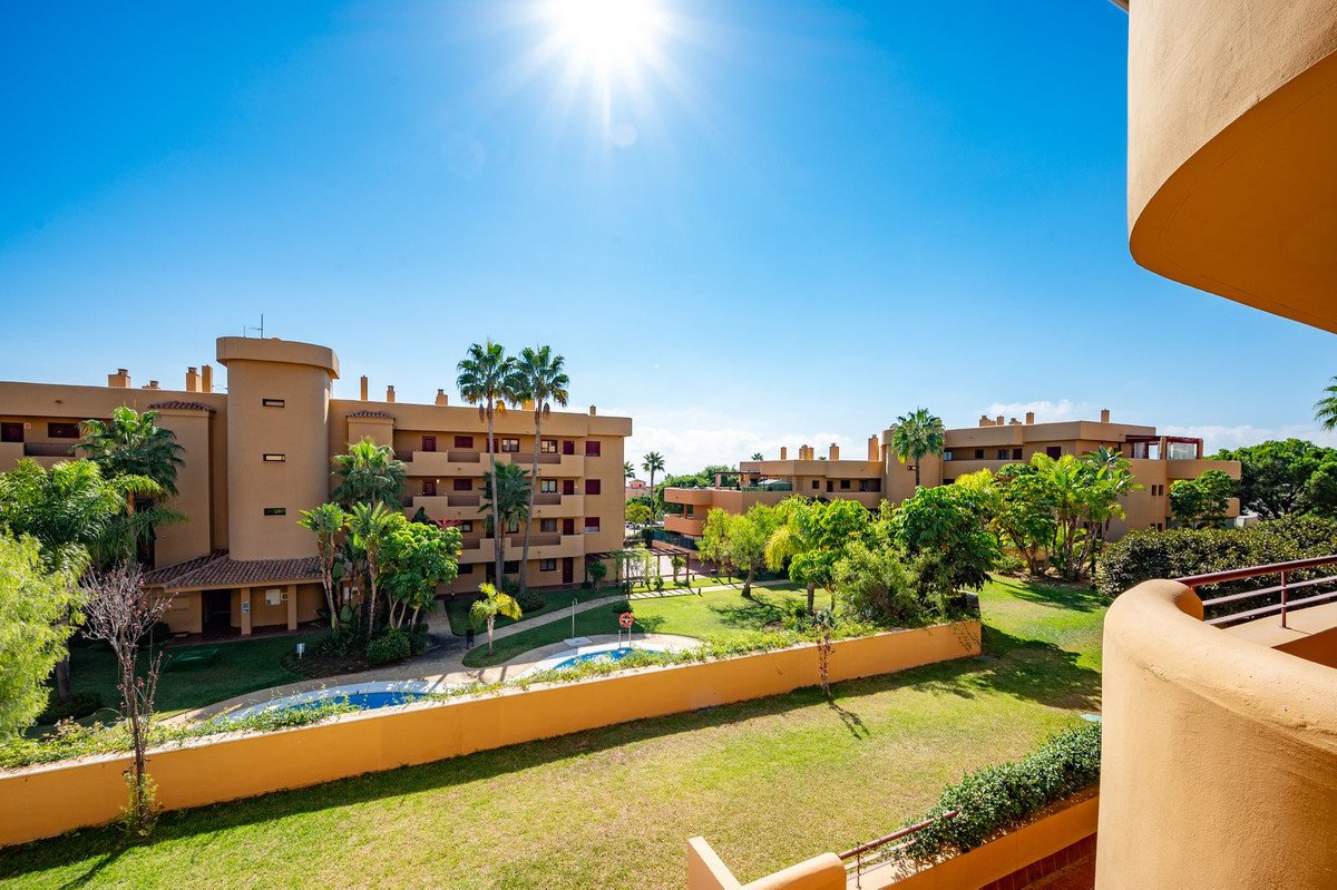 1 Bed Middle Floor Apartment in La Cala de Mijas