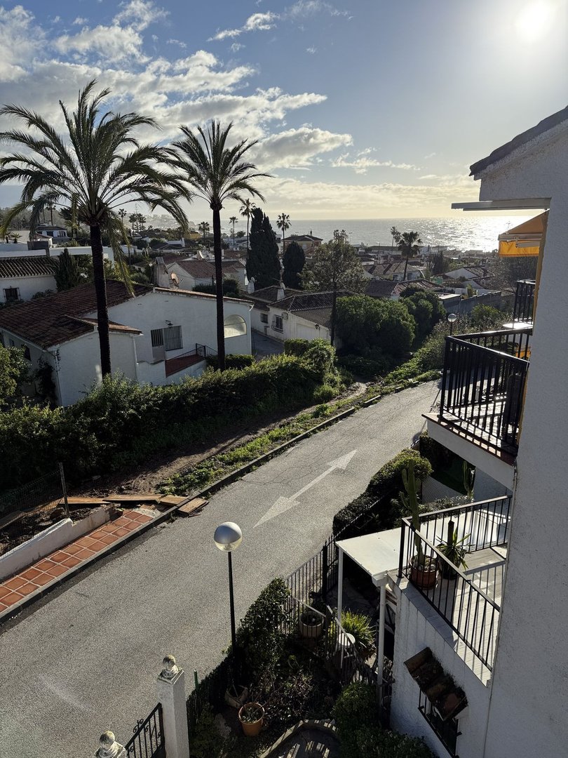 1 Bed شقة في الطابق العلوي in La Cala de Mijas في La Cala de Mijas, شقة