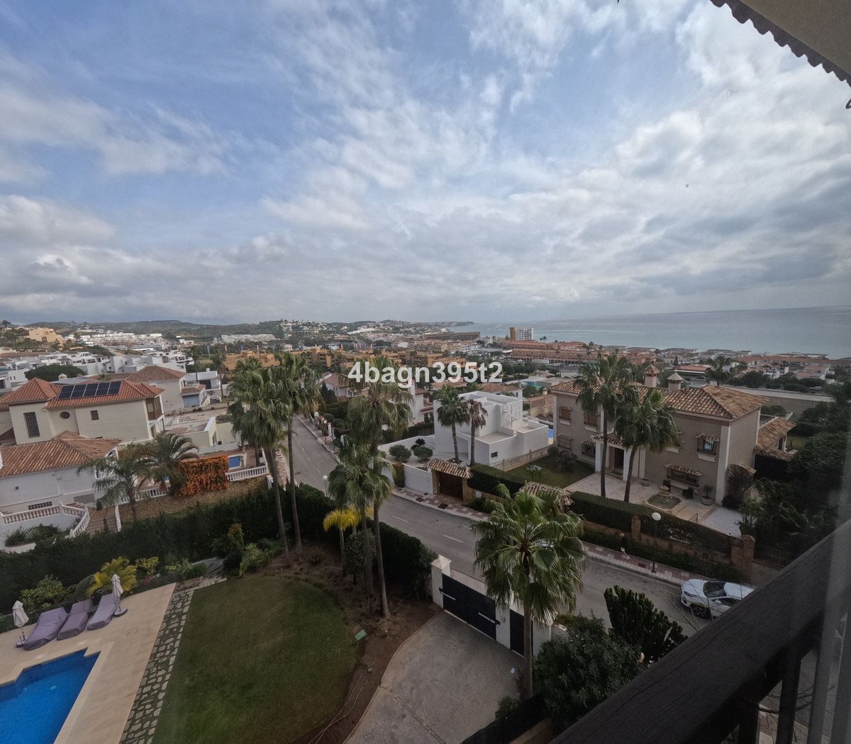 2 Bed شقة في الطابق الأوسط in La Cala de Mijas في La Cala de Mijas, شقة