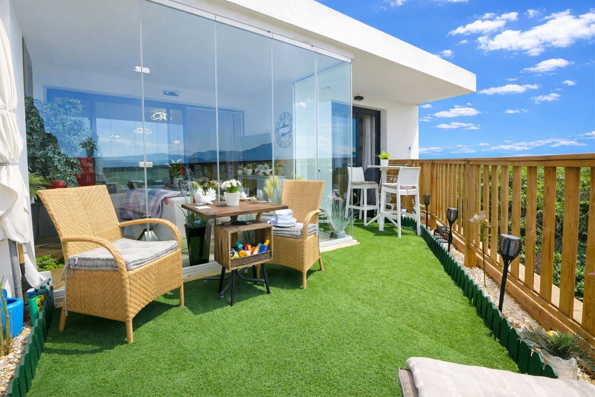 3 Bed شقة في الطابق الأرضي in La Cala de Mijas في La Cala de Mijas, شقة