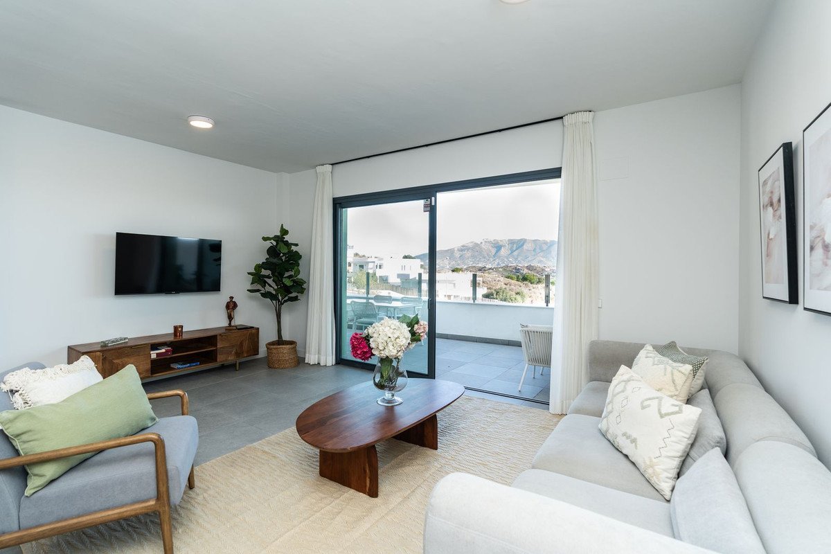 2 Bed بنتهاوس Duplex in La Cala de Mijas في La Cala de Mijas, بنتهاوس دوبلكس