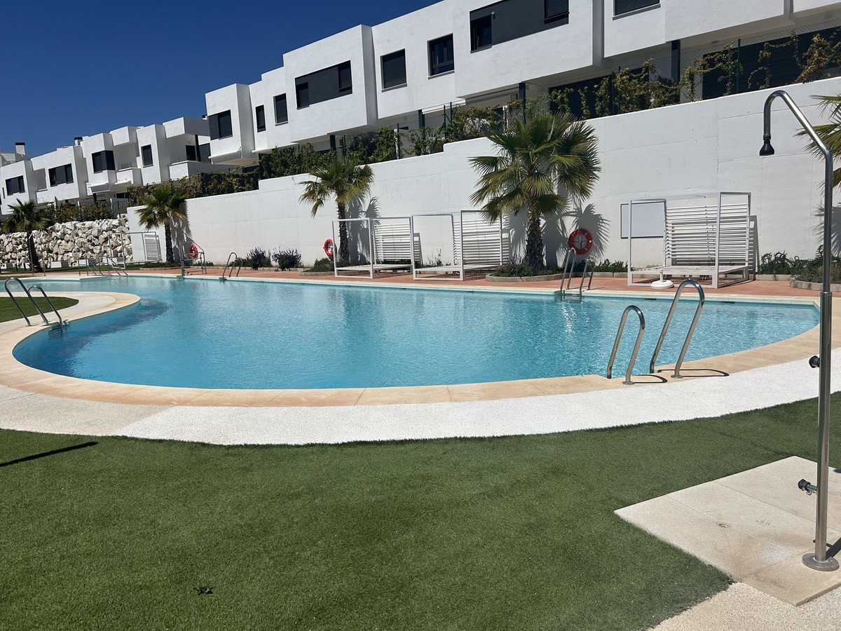 4 Bed Rijtjeshuis in La Cala de Mijas in La Cala de Mijas, 