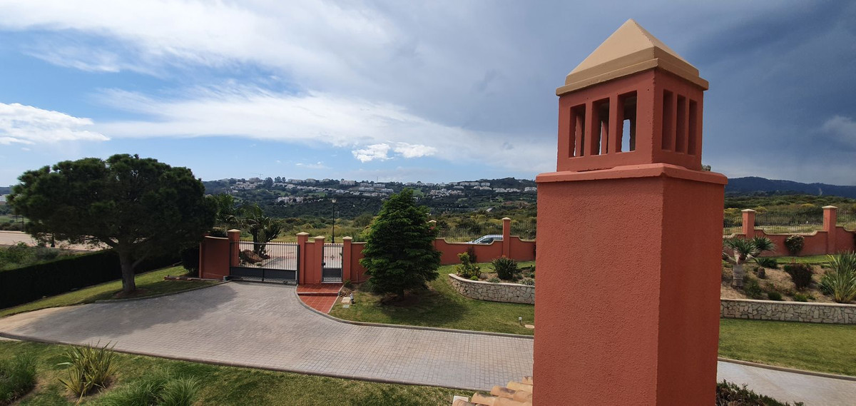 5 Bed فيلا مستقلة in La Cala de Mijas في La Cala de Mijas, فيلا منفصلة