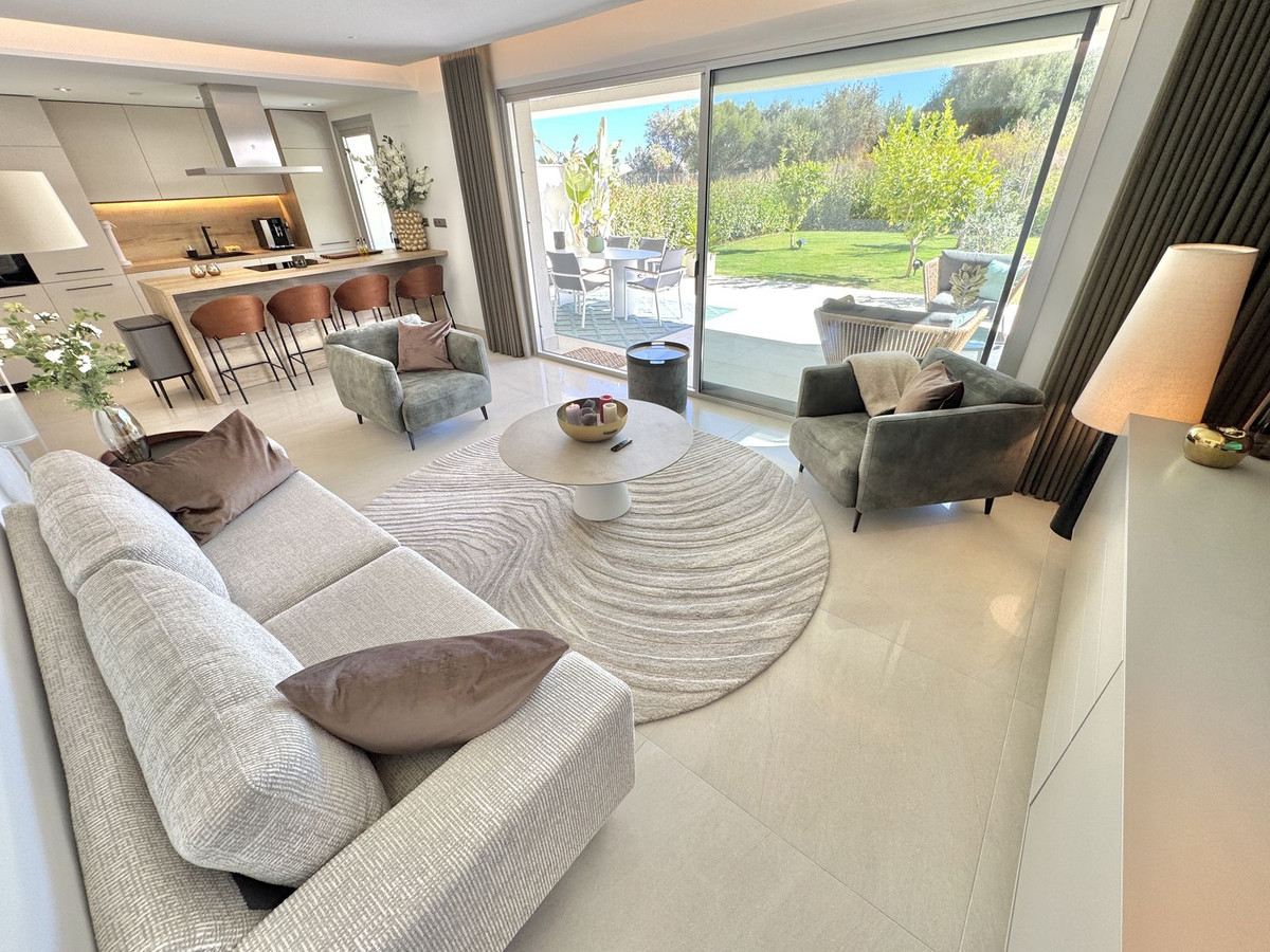 3 Bed شقة في الطابق الأرضي in La Cala Golf في La Cala Golf, شقة