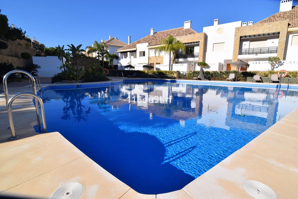 2 Bed بيت مدينة in La Cala Golf في La Cala Golf, منزل توانهي