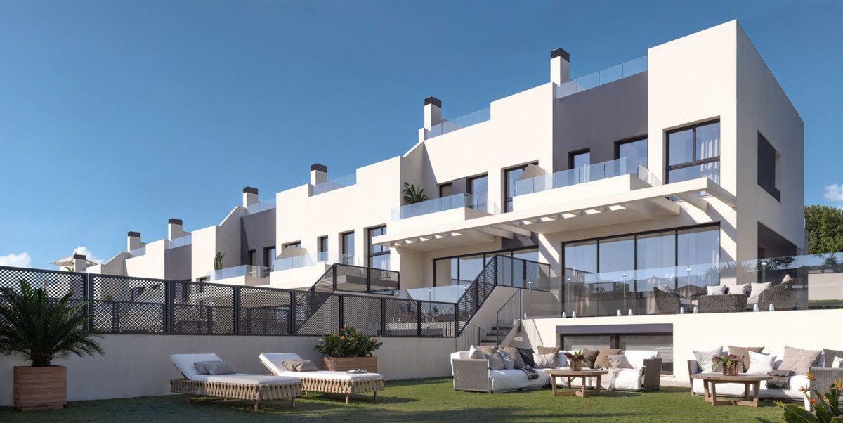 3 Bed بيت مدينة in La Cala Golf في Mijas, تاون هاوس