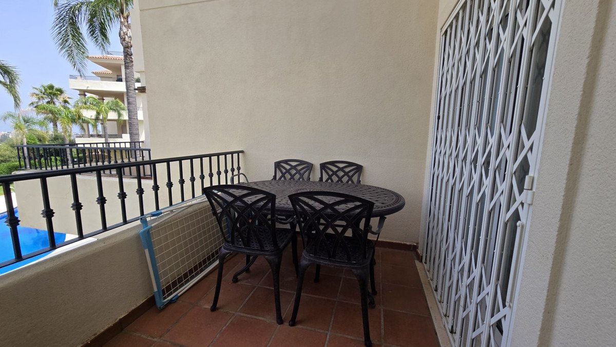 3 Bed شقة في الطابق الأرضي in La Cala Hills في La Cala Hills, شقة