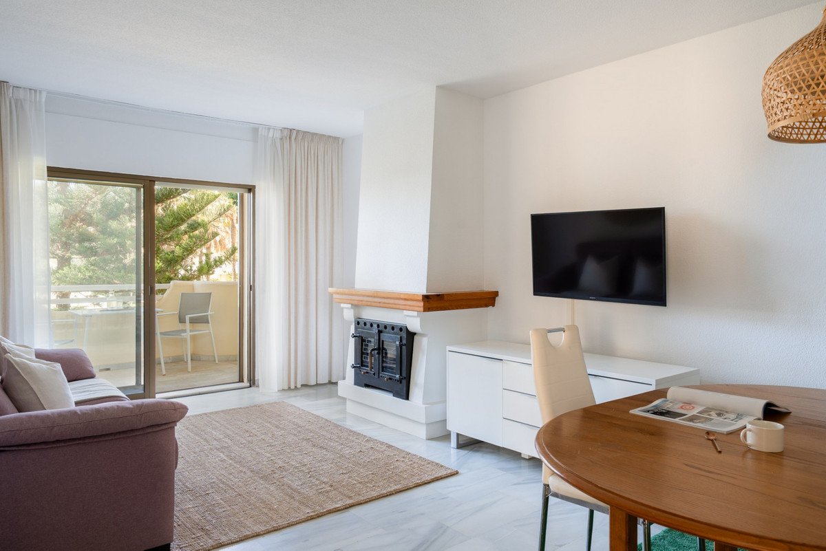 2 Bed شقة في الطابق الأوسط in La Cala de Mijas في La Cala de Mijas — شقة