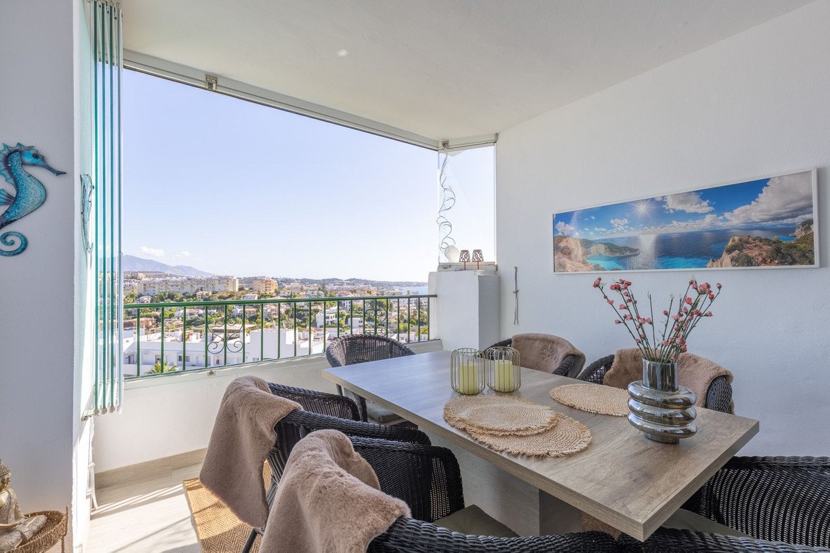 2 Bed Mellemste etage lejlighed in La Cala de Mijas i La Cala de Mijas, 