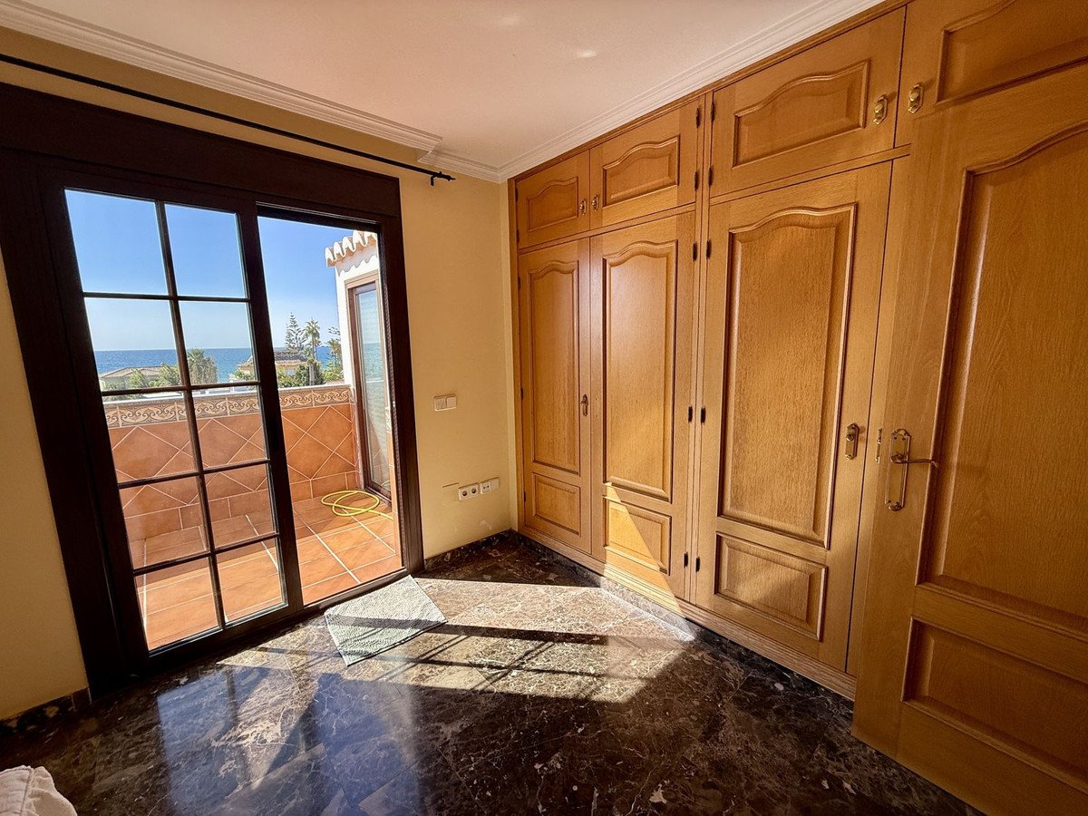 3 Bed شقة في الطابق العلوي in La Cala في La Cala, شقة