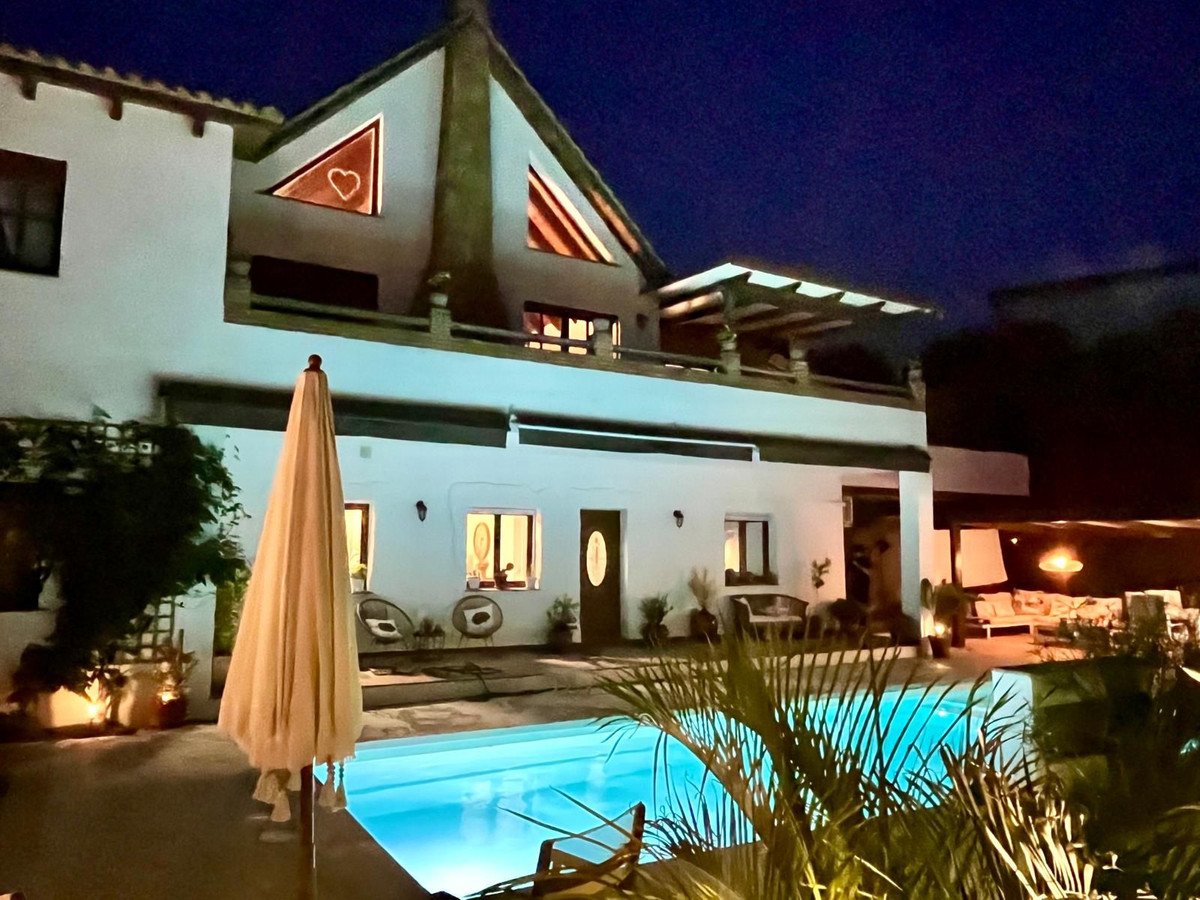 5 Bed Vrijstaande Villa in La Cala de Mijas in La Cala de Mijas, 
