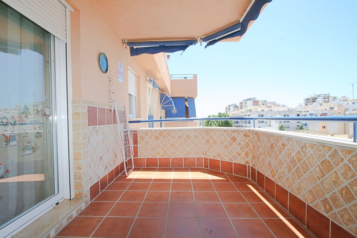 3 Bed Middle Floor Apartment in Las Lagunas in Las Lagunas, Apartment