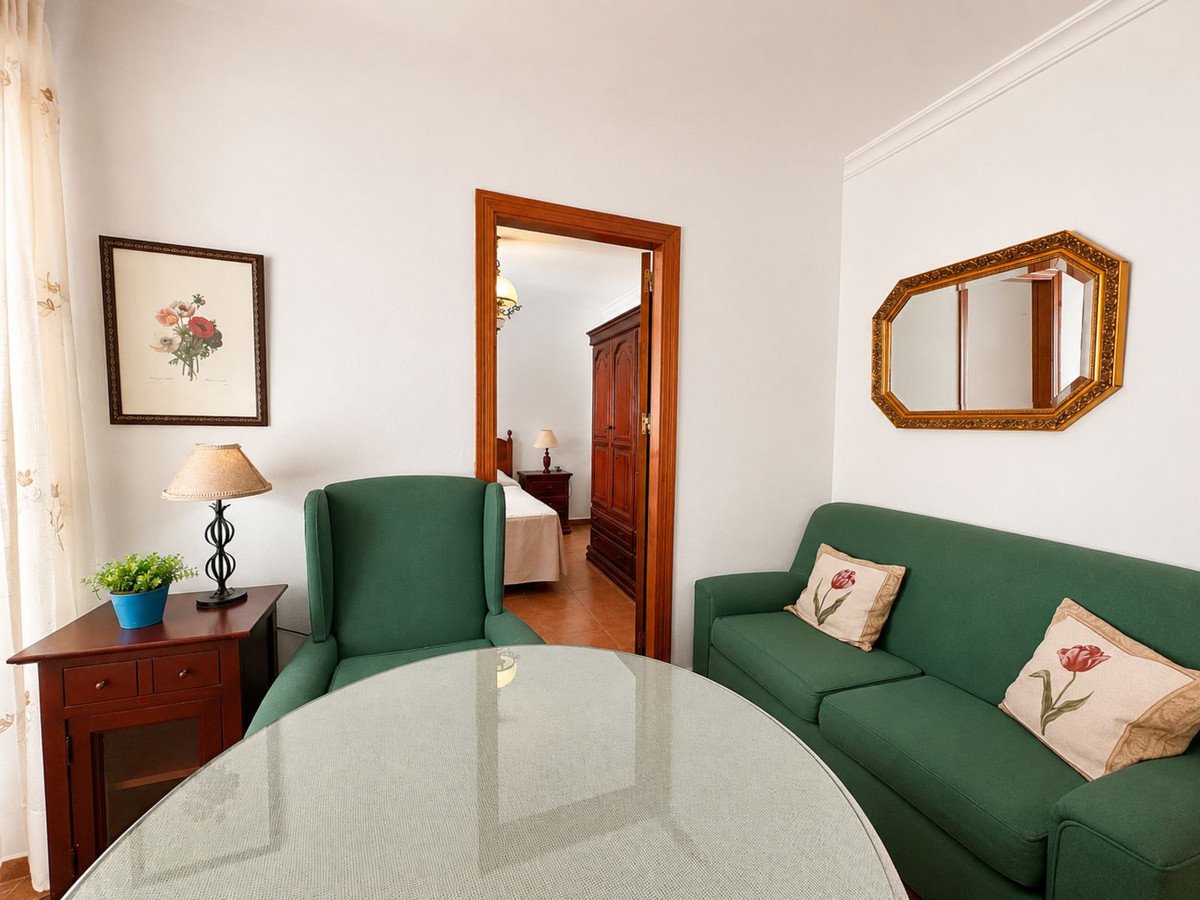 1 Bed شقة في الطابق الأرضي in Mijas في Mijas, شقة