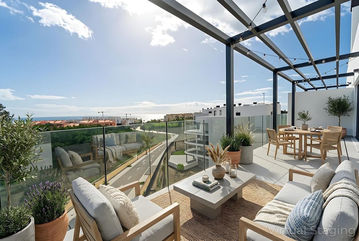 2 Bed شقة في الطابق الأوسط in Mijas Costa في Mijas Costa, شقة