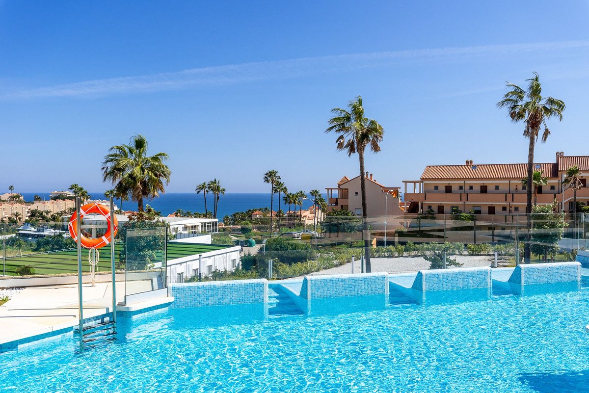 2 Bed Mellemste etage lejlighed in Mijas