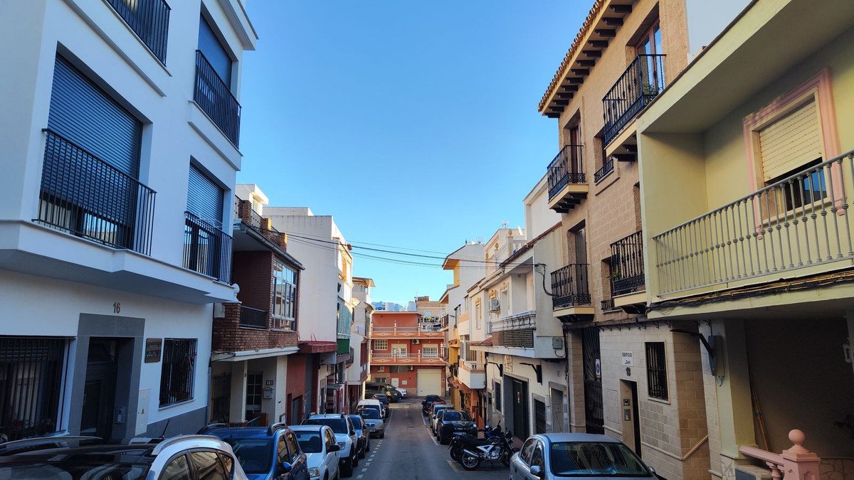 3 Bed Bovenste Verdieping Appartement in Mijas Costa in Mijas Costa — appartement