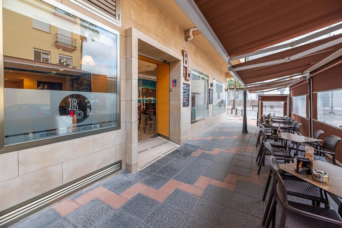 Hostel in Mijas في Las Lagunas, 
