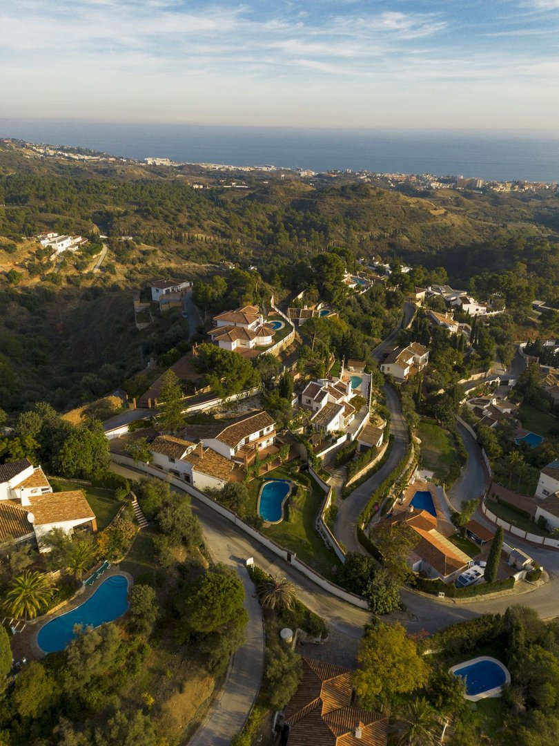 4 Bed مزرعة فينكا in Mijas في Mijas, فيلا ريفية