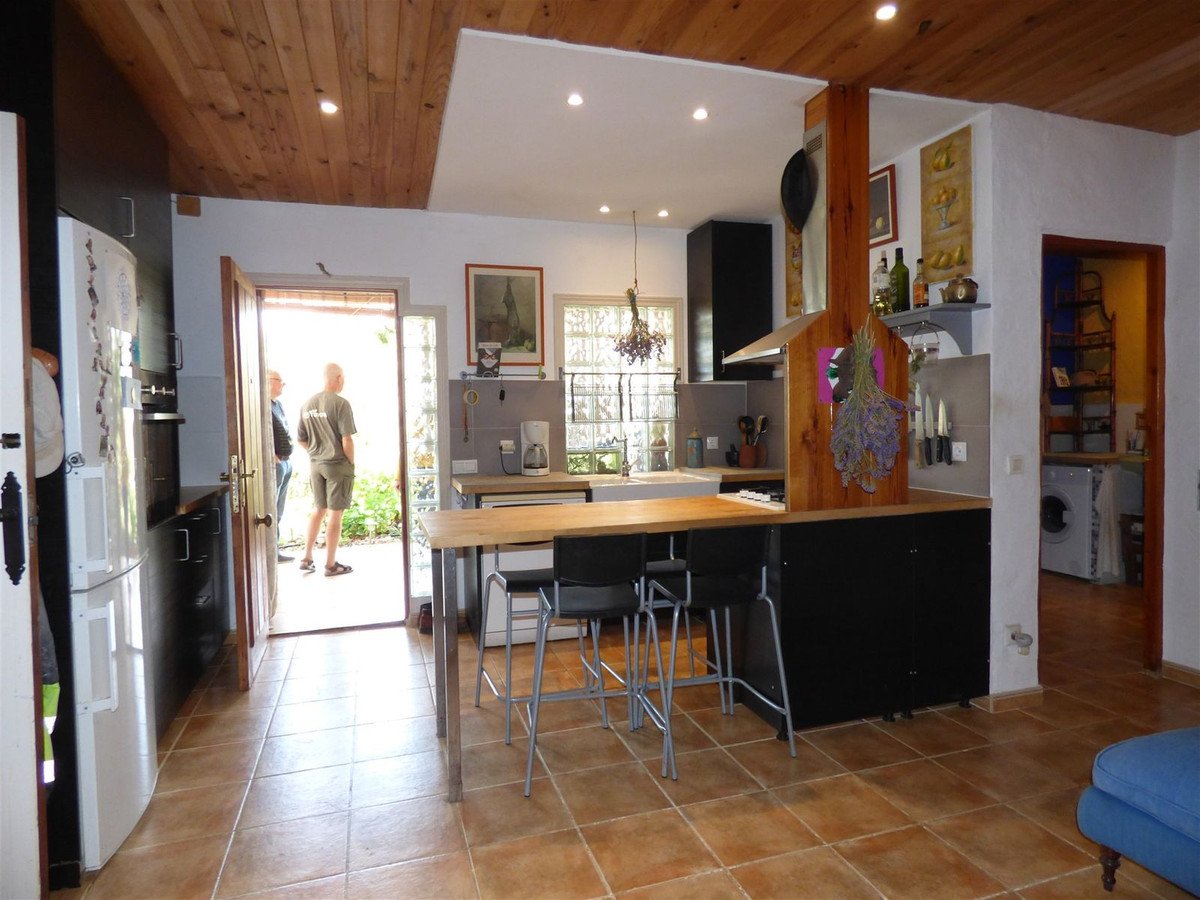 6 Bed مزرعة فينكا in Mijas Costa في Mijas Costa, مزرعة فينكا