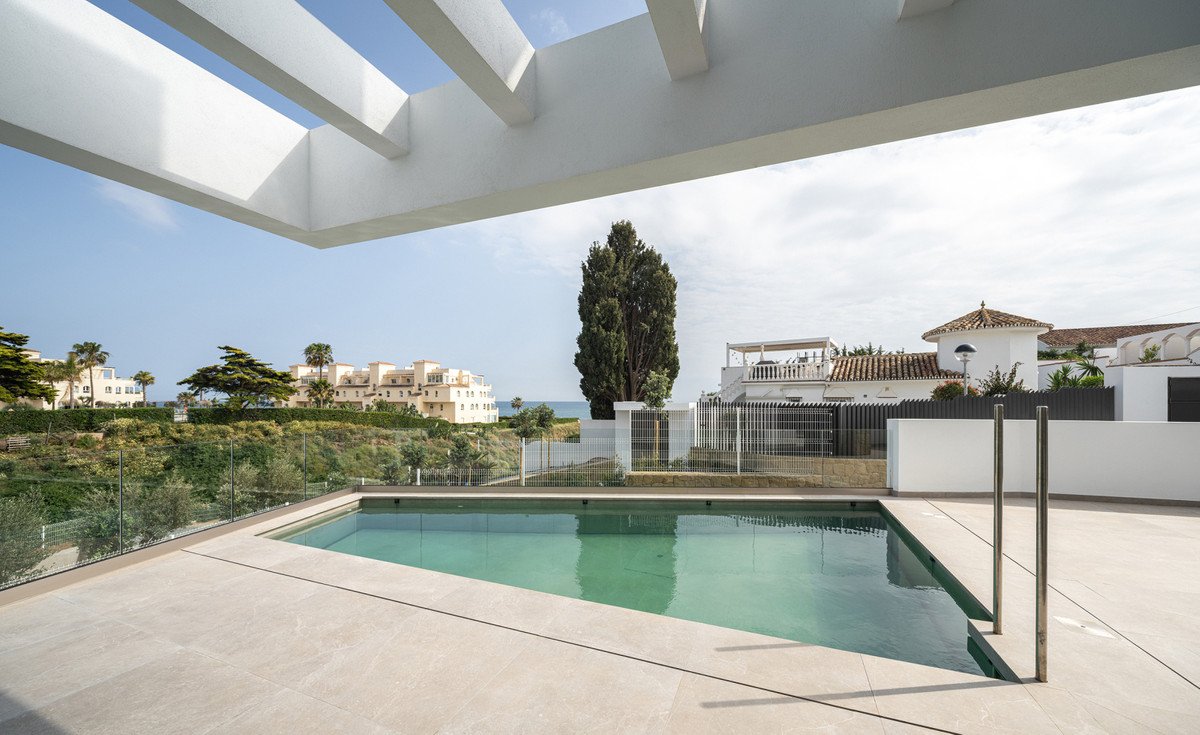 4 Bed New Development in Mijas Costa in Mijas Costa, 