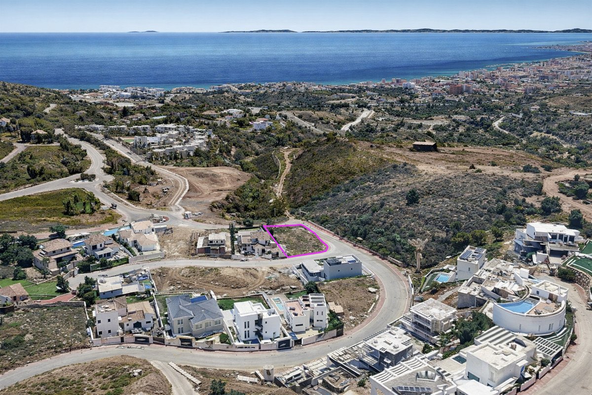 Land in Mijas في Mijas, أرض