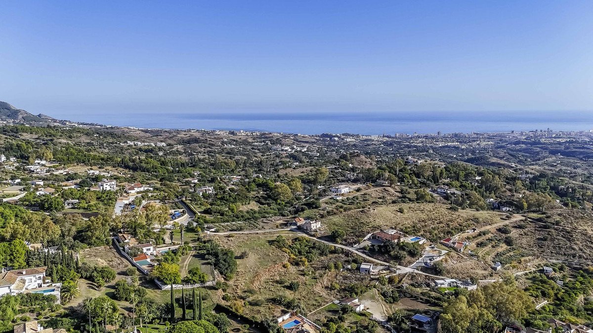 Residential Plot in Mijas في Mijas, قطعة أرض سكنية