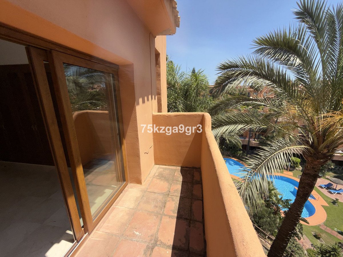4 Bed Townhouse in Mijas Costa in Mijas Costa, Townhouse
