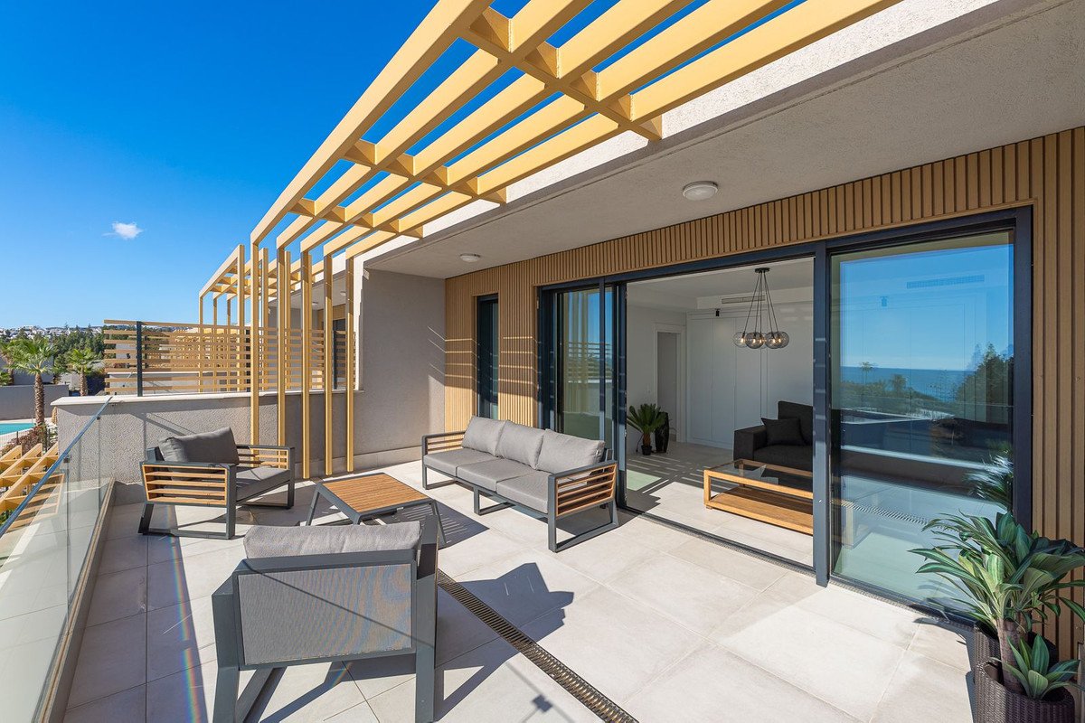 4 Bed بيت مدينة in Mijas Costa في Mijas Costa, تاون هاوس